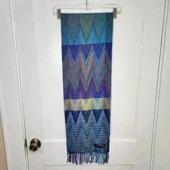 Cashmink by V Fraas Chevron Print Scarf Germany Fringe Soft Purple Blue Zig Zag - Picture 1 of 6